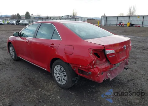 2014 Toyota Camry Le z USA, uszkodzony, nr VIN 4T4BF1FK5ER434163